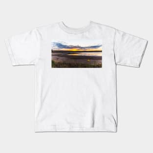 Waiting on the Full Sunrise Kids T-Shirt